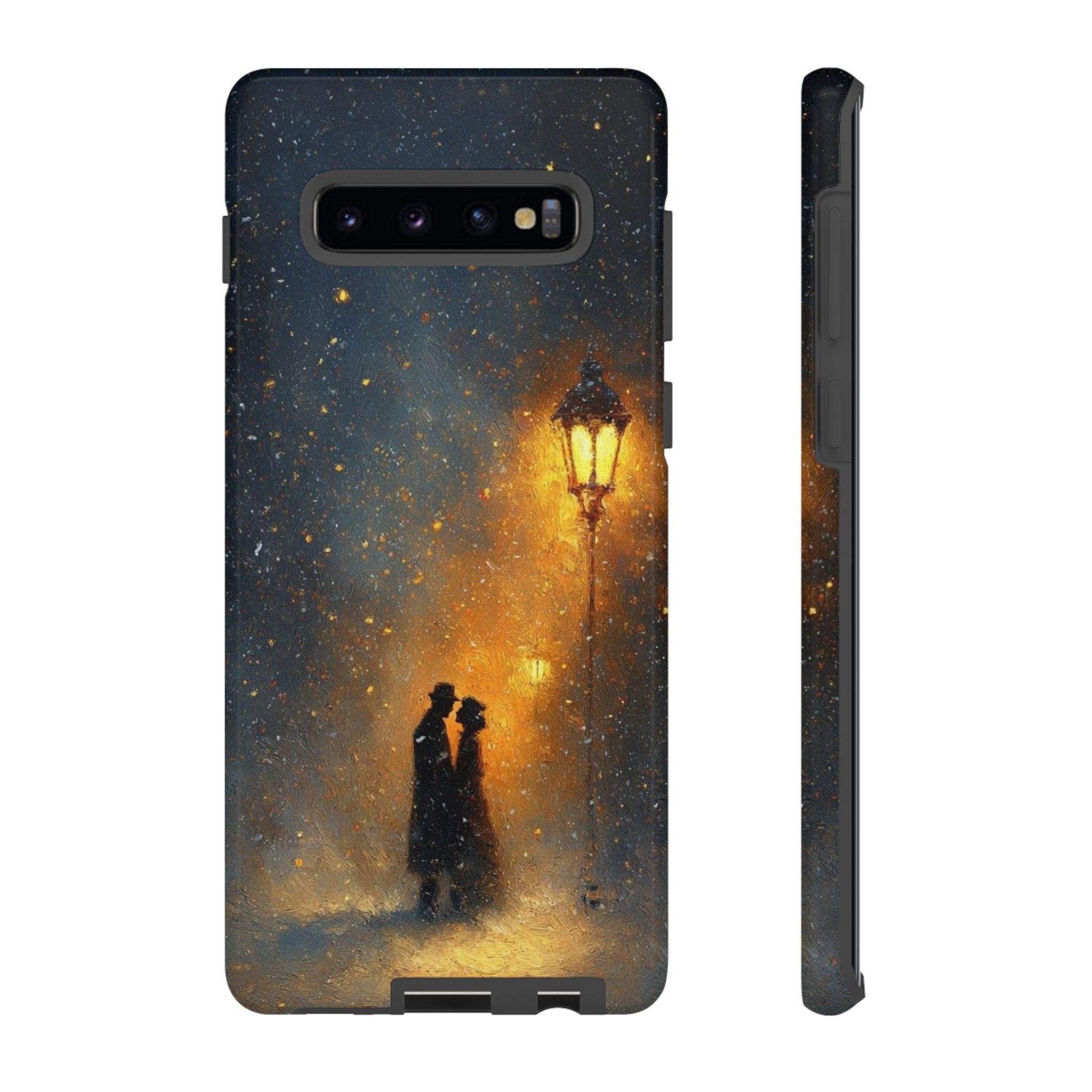 Romantic Snowy Street Phone Case — Vintage Couple Under Lamplight🌓🌙